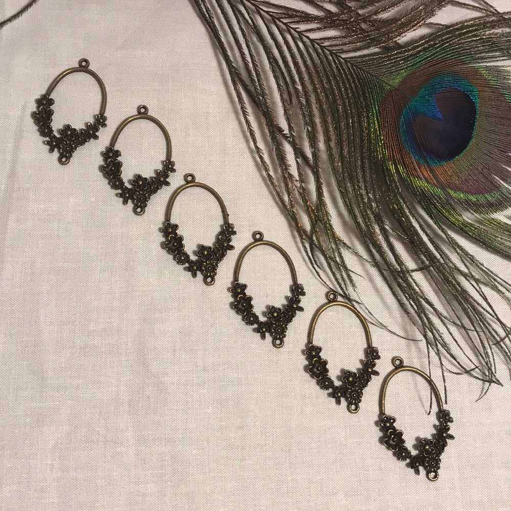 Pendants Frames For The Crafter